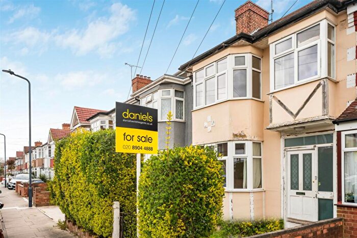 3 Bedroom Terraced House For Sale In Elms Park Avenue, Wembley, HA0