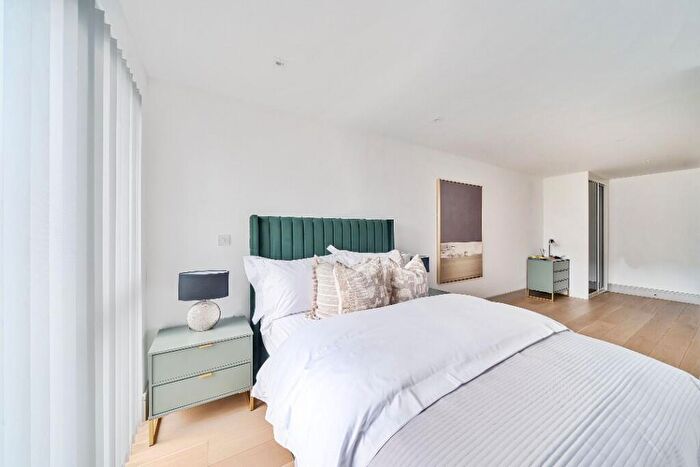1 Bedroom Apartment To Rent In Zenith House, London, N15