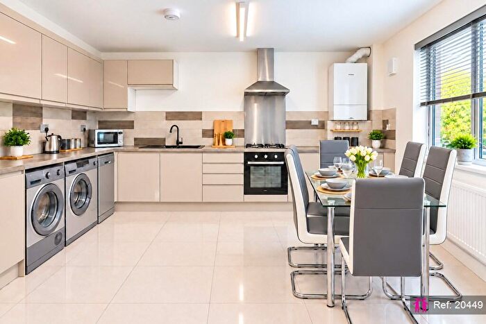 6 Bedroom Terraced House To Rent In Gadd Street, Nottingham, NG7
