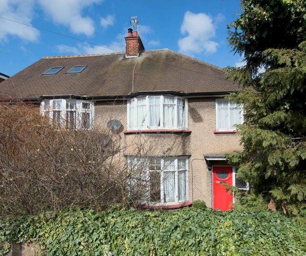 3 Bedroom Semi-Detached House To Rent In Ware Road, Hertford, SG13