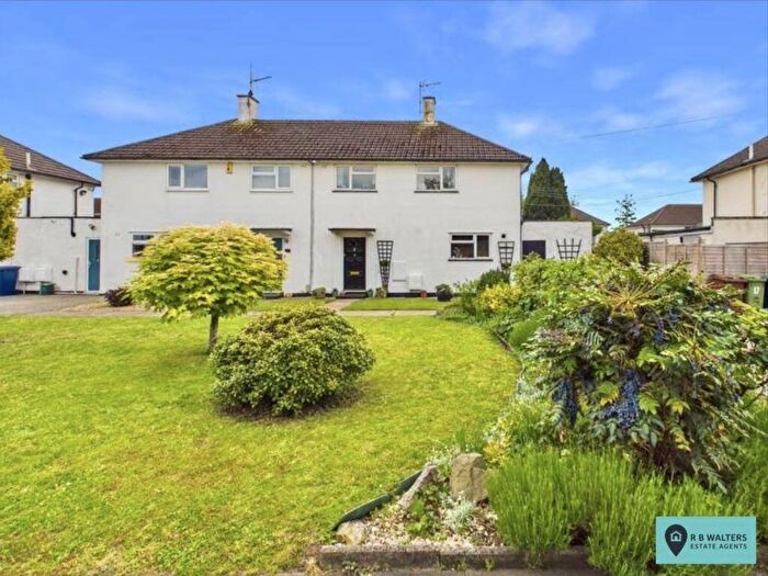 3 Bedroom Semi Detached House For Sale In Gray Close, Innsworth, GL3