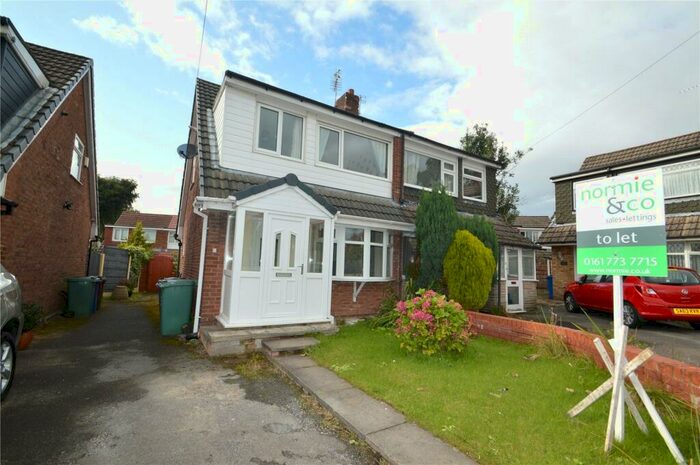 3 Bedroom Semi-Detached House To Rent In Kings Avenue, Whitefield, Manchester, M45