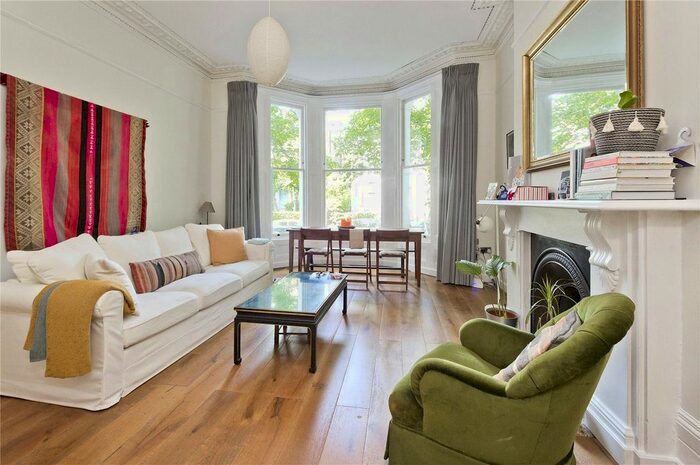 2 Bedroom Flat To Rent In Cambridge Gardens, Ladbroke Grove, London, W10