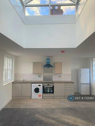 1 Bedroom Flat To Rent In Church Street, Mansfield, NG18