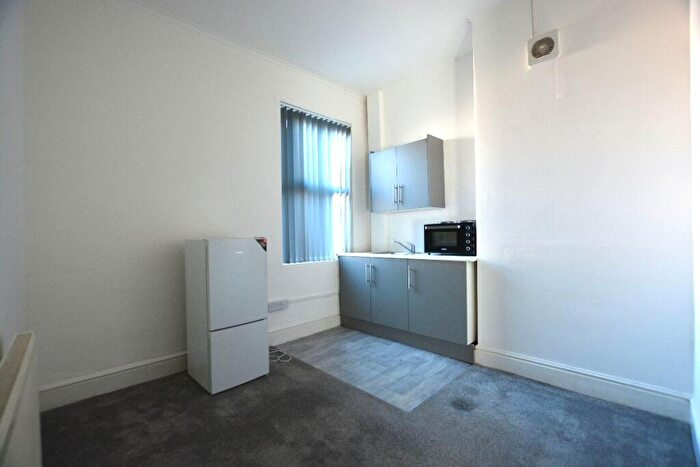Studio To Rent In Newcastle Avenue, Worksop, S80