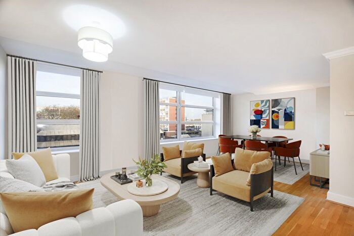 3 Bedroom Flat For Sale In Consort Rise House, - Buckingham Palace Rd, Belgravia, Westminster, London, SW1W
