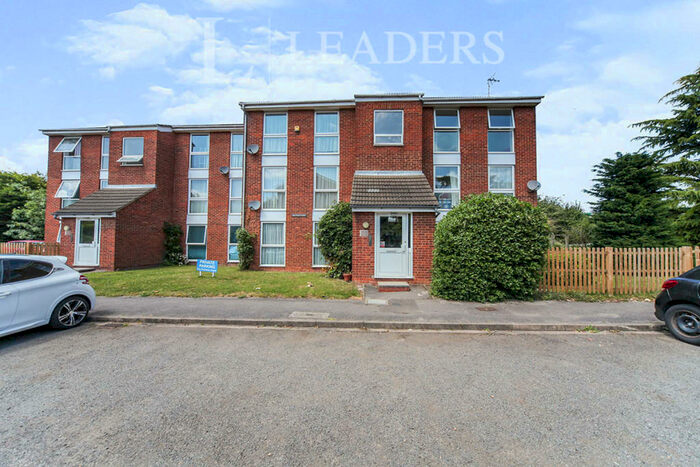 2 Bedroom Property To Rent In The Duchess, The Mall -, LU5