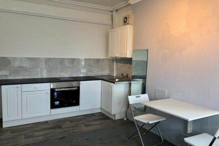 Property To Rent In Woodborough Road, Nottingham, NG3