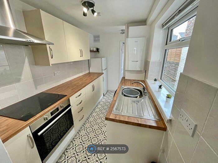 2 Bedroom Terraced House To Rent In Field View, York, YO30