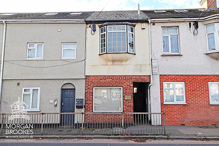 Terraced House For Sale In High Street, Hadleigh, SS7