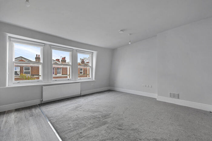 2 Bedroom Flat To Rent In West End Lane (Ref ), West Hampstead., NW6