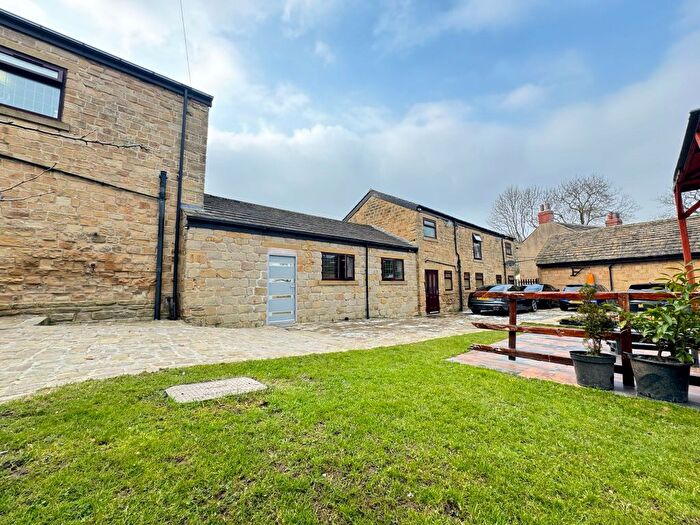 2 Bedroom Terraced House To Rent In Wakefield Road, Oulton, Leeds, LS26