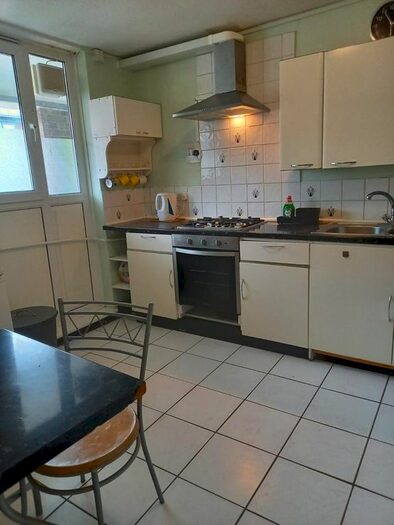 4 Bedroom Flat To Rent In Black Prince Road, Vauxhall, SE11