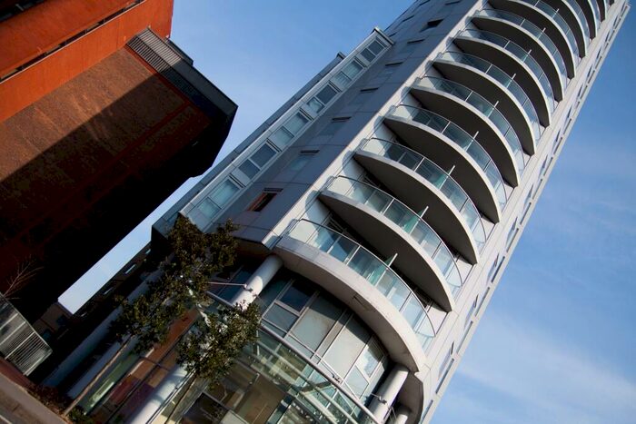 2 Bedroom Apartment To Rent In Altyre Road, Croydon, CR0