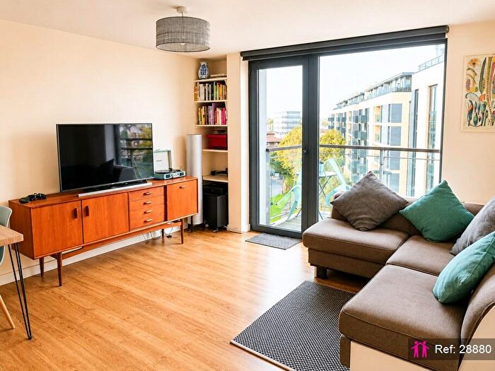 1 Bedroom Apartment For Sale In Palmers Road, London, E2