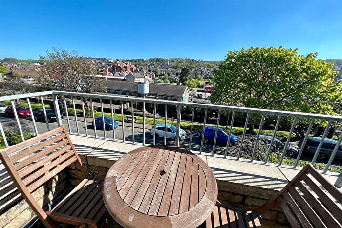 2 Bedroom Flat For Sale In Gilbert Road, Swanage, BH19