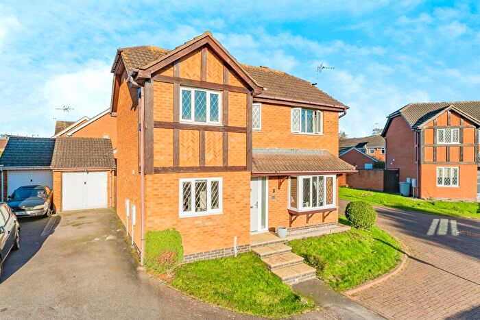 3 Bedroom Detached House For Sale In Stratfield Way, Kettering, NN15