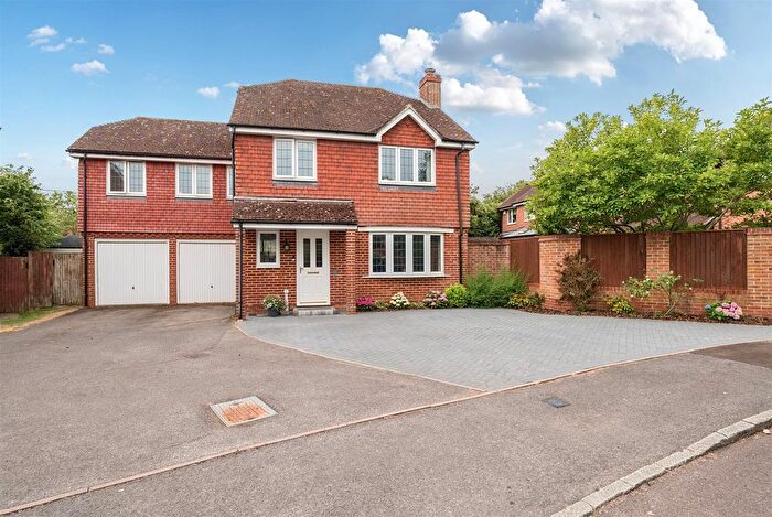 5 Bedroom Property For Sale In Cranesfield, Sherborne St. John, RG24