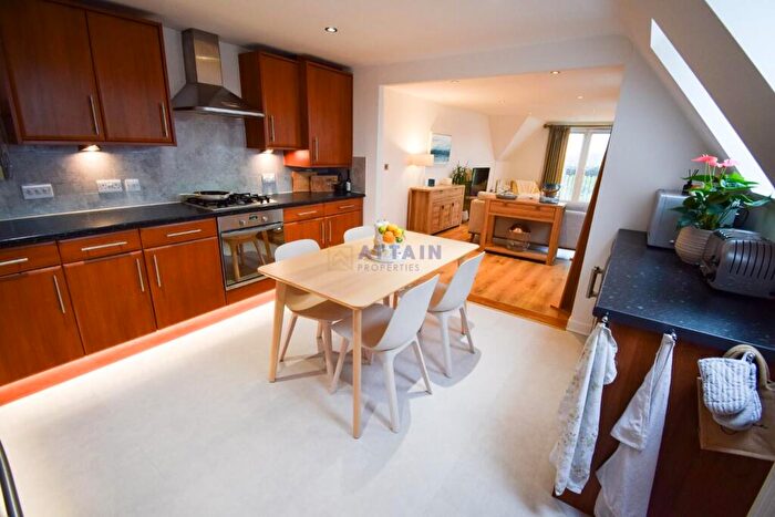 2 Bedroom Apartment For Sale In Ferncroft Walk, Chellaston, Derby, DE73