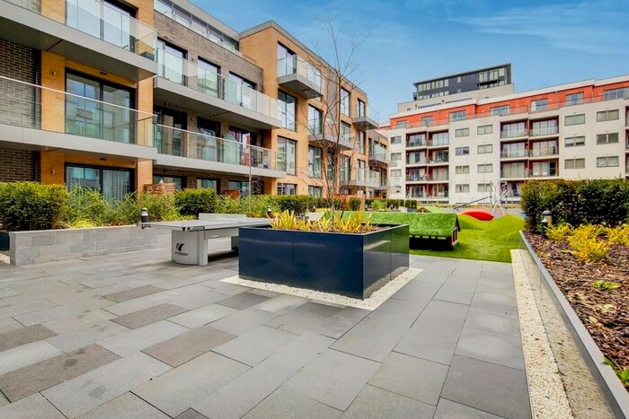 2 Bedroom Flat To Rent In Taper Building, London SE1