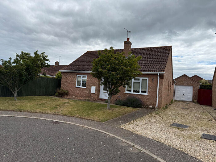 Detached Bungalow For Sale In Cameron Crescent, Snettisham, Norfolk, PE31