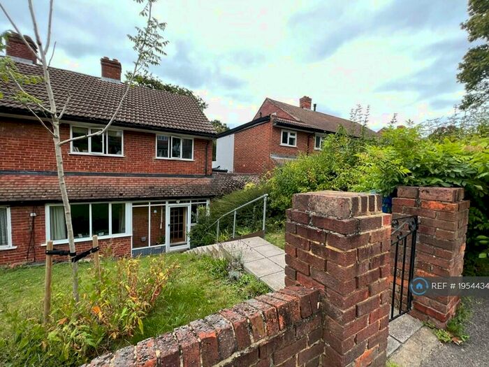 4 Bedroom Semi-Detached House To Rent In Jasper Road, London, SE19