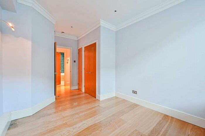 2 Bedroom Flat To Rent In Marathon House, Marylebone, London, NW1