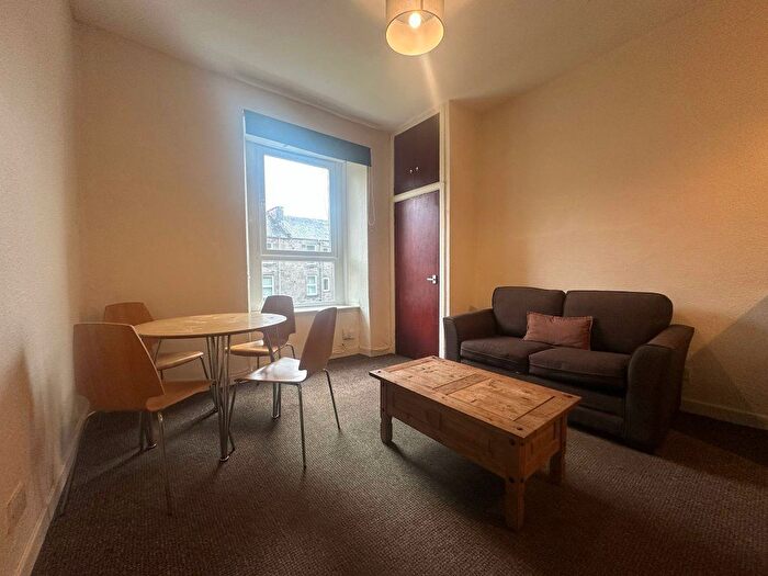 1 Bedroom Flat To Rent In Gr Pitfour Street, Dundee, DD2