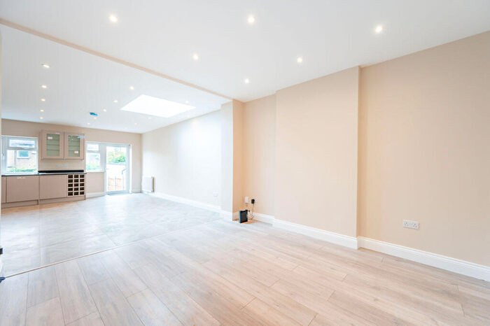5 Bedroom End Of Terrace House To Rent In Bridgewater Road, , Alperton, Wembley, HA0