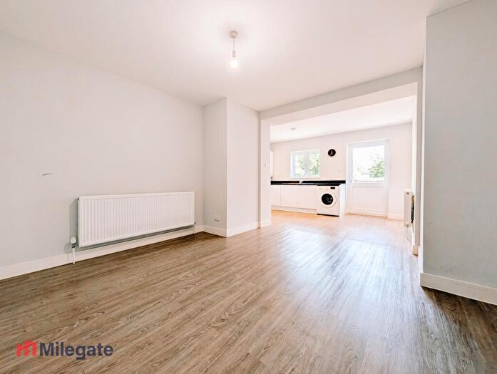 1 Bedroom Flat To Rent In Addiscombe Road, Croydon, CR0
