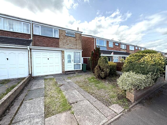 3 Bedroom Semi-detached House For Sale In Clifton Avenue, Cannock, WS11