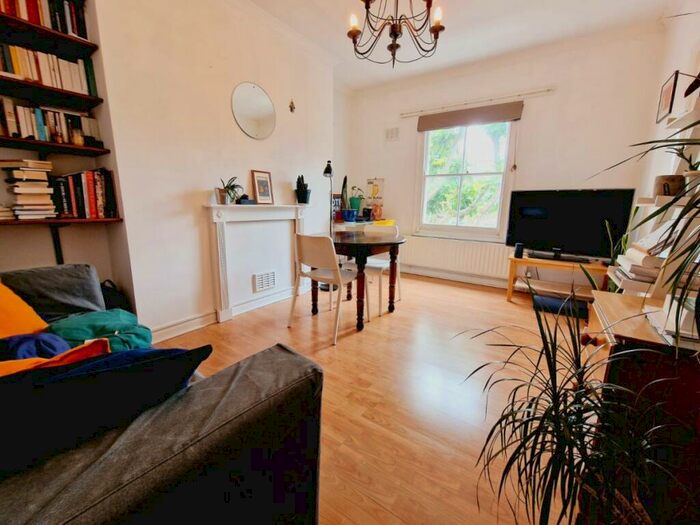 1 Bedroom Flat To Rent In Oakley Road, Islington, N1