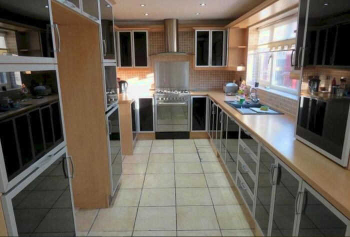 3 Bedroom Property To Rent In Badminton Road, Leicester LE4