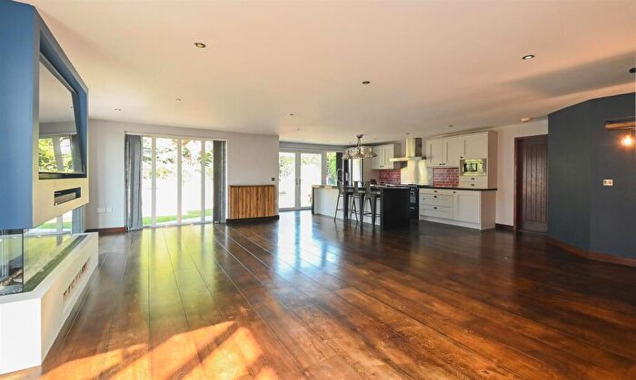 4 Bedroom Detached House For Sale In Woodland Views, Marchington, ST18