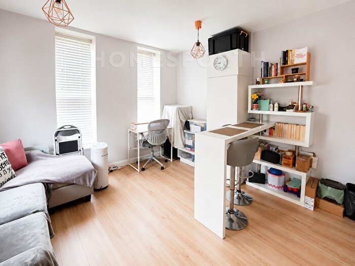 Studio To Rent In Welling High Street, Welling, DA16