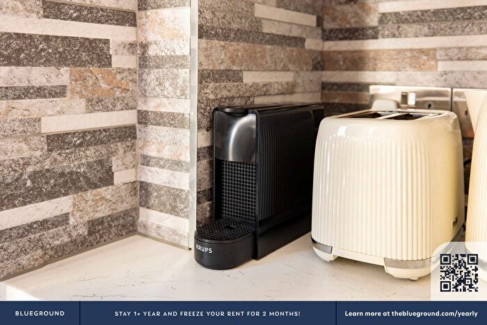 1 Bedroom Flat To Rent In Shepherd's Bush, W12