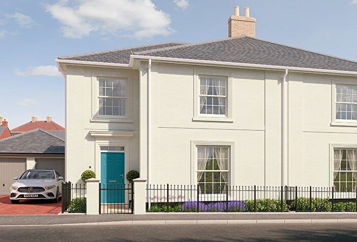 4 Bedroom Semi Detached House For Sale In Mountbatten Park, Hoe Lane, North Baddesley, Hampshire, SO52