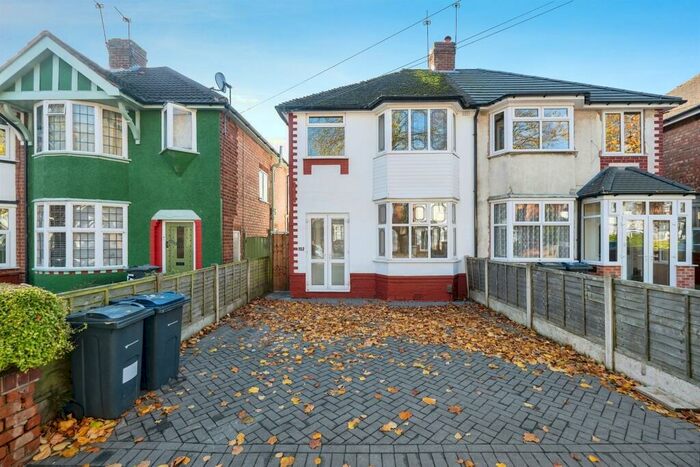 3 Bedroom Semi-Detached House To Rent In Glendower Road, Perry Barr, Birmingham, B42