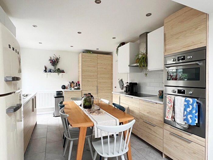 4 Bedroom Detached House For Sale In Tai Newydd, Llanfaelog, LL63