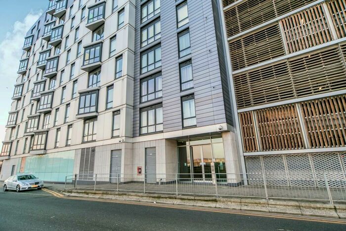 2 Bedroom Apartment To Rent In Hermitage, Chatham Street, RG1