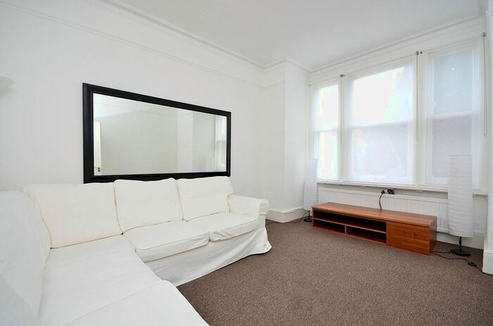 1 Bedroom Flat To Rent In Fulham Palace Road, Fulham, London, SW6