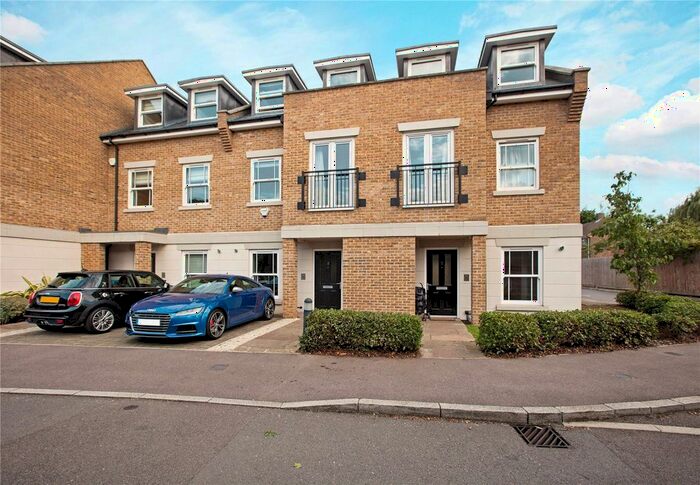 3 Bedroom Terraced House To Rent In Hawtrey Road, Windsor, Berkshire, SL4