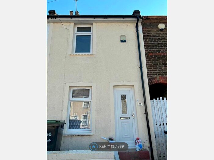 2 Bedroom Terraced House To Rent In Hamerton Road, Northfleet, Gravesend, DA11