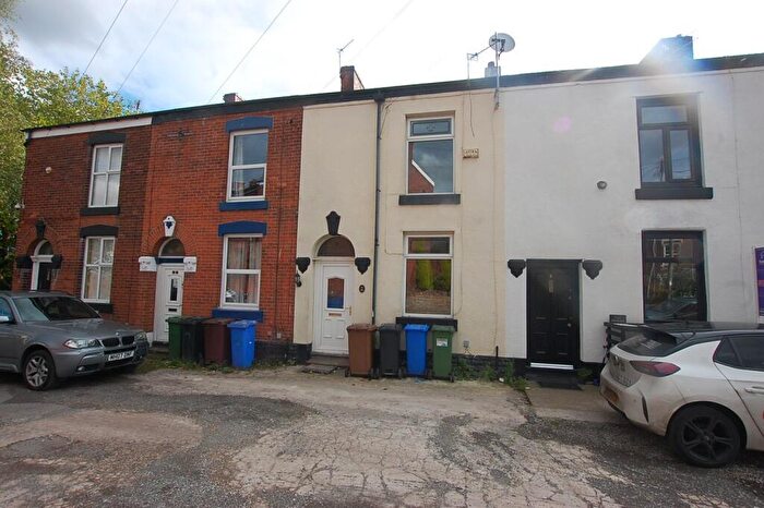 2 Bedroom Terraced House For Sale In New Lees Street, Ashton-under-Lyne, Greater Manchester, OL6