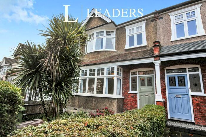 3 Bedroom Terraced House To Rent In Palace View, Bromley, BR1