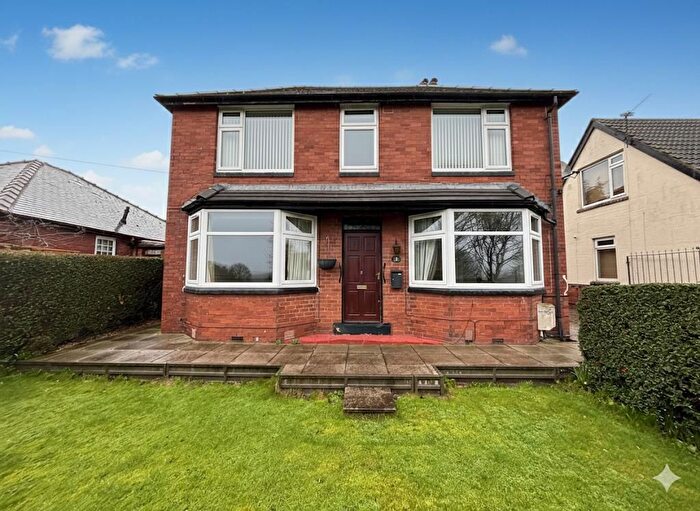 3 Bedroom Detached House For Sale In Green Hill Lane, Wortley, Leeds, LS12