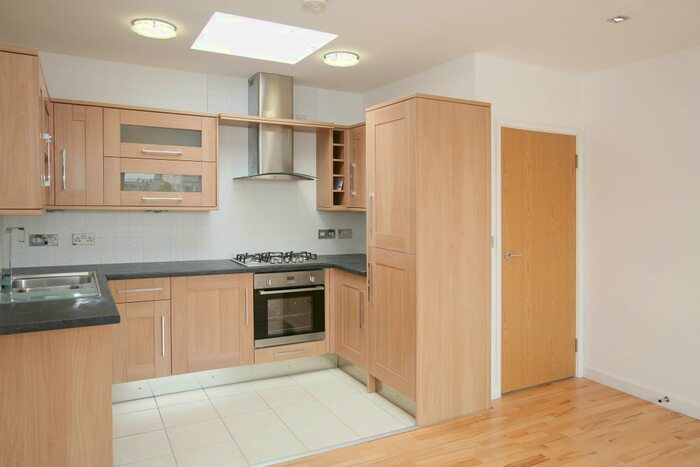2 Bedroom Flat To Rent In Vibeca Apartments, Chicksand Street, Spitalfields, London, E1