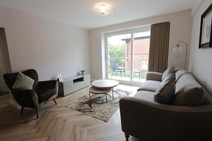 2 Bedroom Apartment To Rent In Oakcroft Mews, Ranmoor, Sheffield, S10