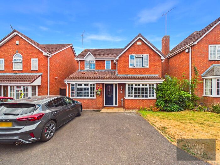 4 Bedroom Detached House For Sale In Lyttleton Close, Binley, Coventry, CV3