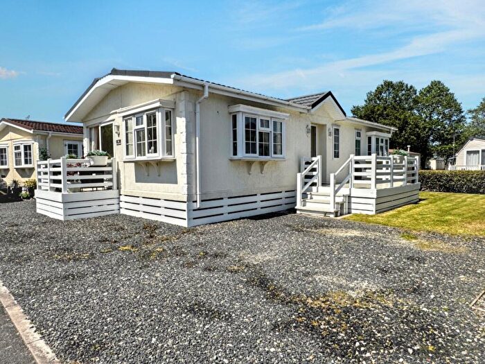 2 Bedroom Lodge For Sale In The Meadows, PR3